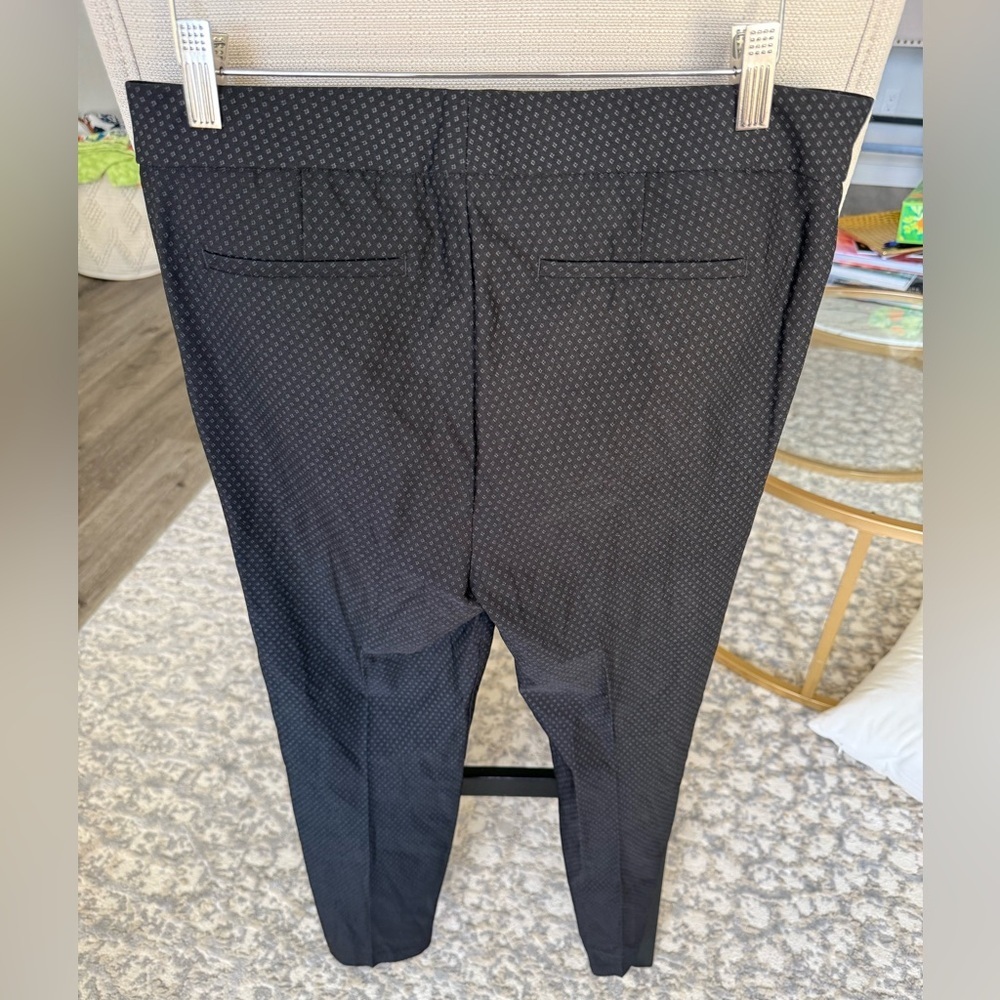 Crosby Size 6 Black Patterned Ankle Pants Slim Fit Stretch Career Workwear - Picture 6 of 8